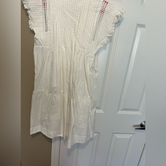 Few Moda Kourt brand white flutter sleeve cotton dress - Picture 2 of 7